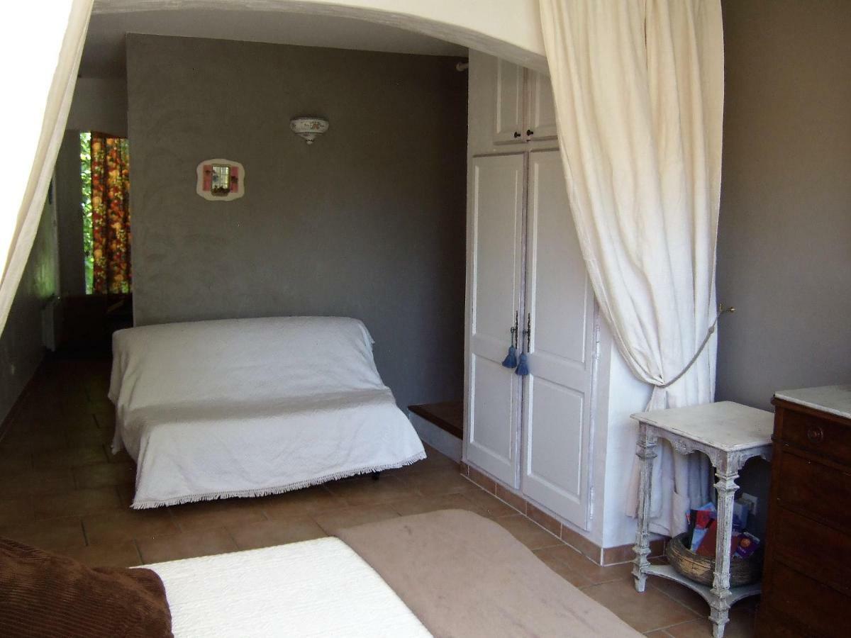 Au Vallon Rouge Saint-Paul-de-Vence Exterior photo